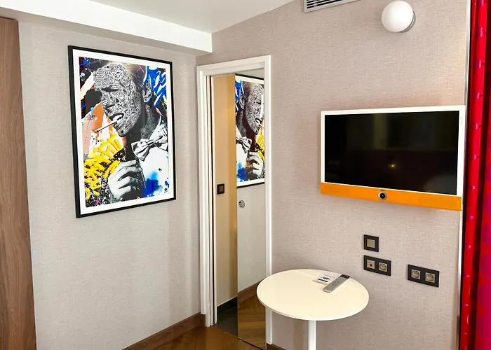 Georgette Hotel & Restaurant Parijs